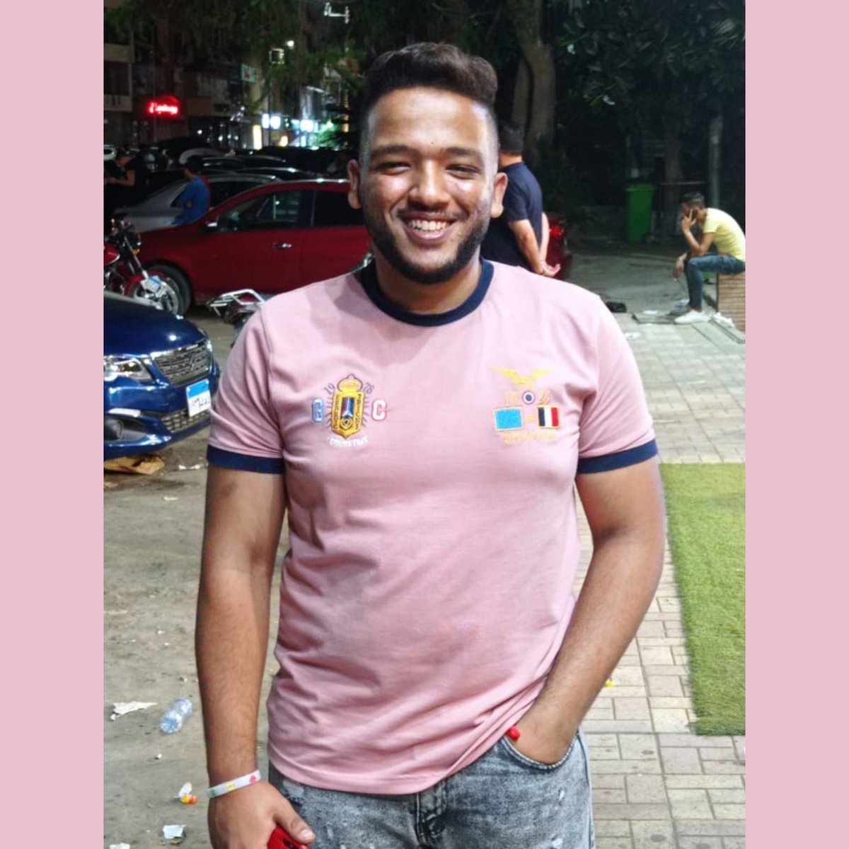ROSHDY266's tweet photo. #NewProfiIePic يامتغيرين من جوا انا رقمي زي ما هو 😉👍🏻 https://t.co/smqBg3PqBn