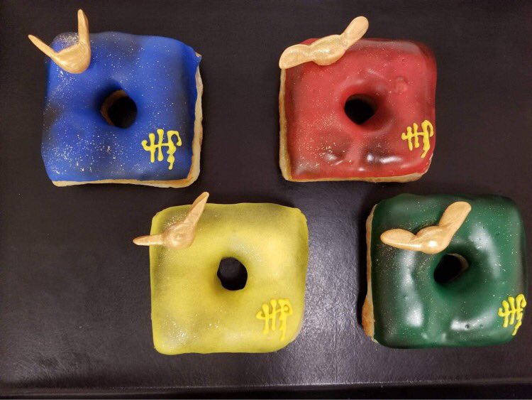 SquareDonutOMA's tweet photo. We love ❤️ our Harry Potter donuts! 🪄🧙#harrypotter #acceleradedreader #ideas #partydonuts #backtoschool #squaredonut https://t.co/umIEDRUyEd