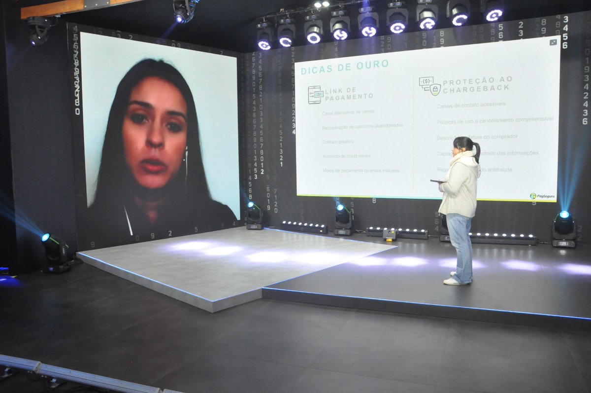 eCommerce_Br's tweet image. As carteiras digitais são seguras e práticas tanto para o consumidor quanto para o lojista. O cashback e os descontos exclusivos são outros diferenciais para vender mais nesta Black Friday. #bigsolutions #bigsolutionsBF Aline Ferreira da @pagseguro