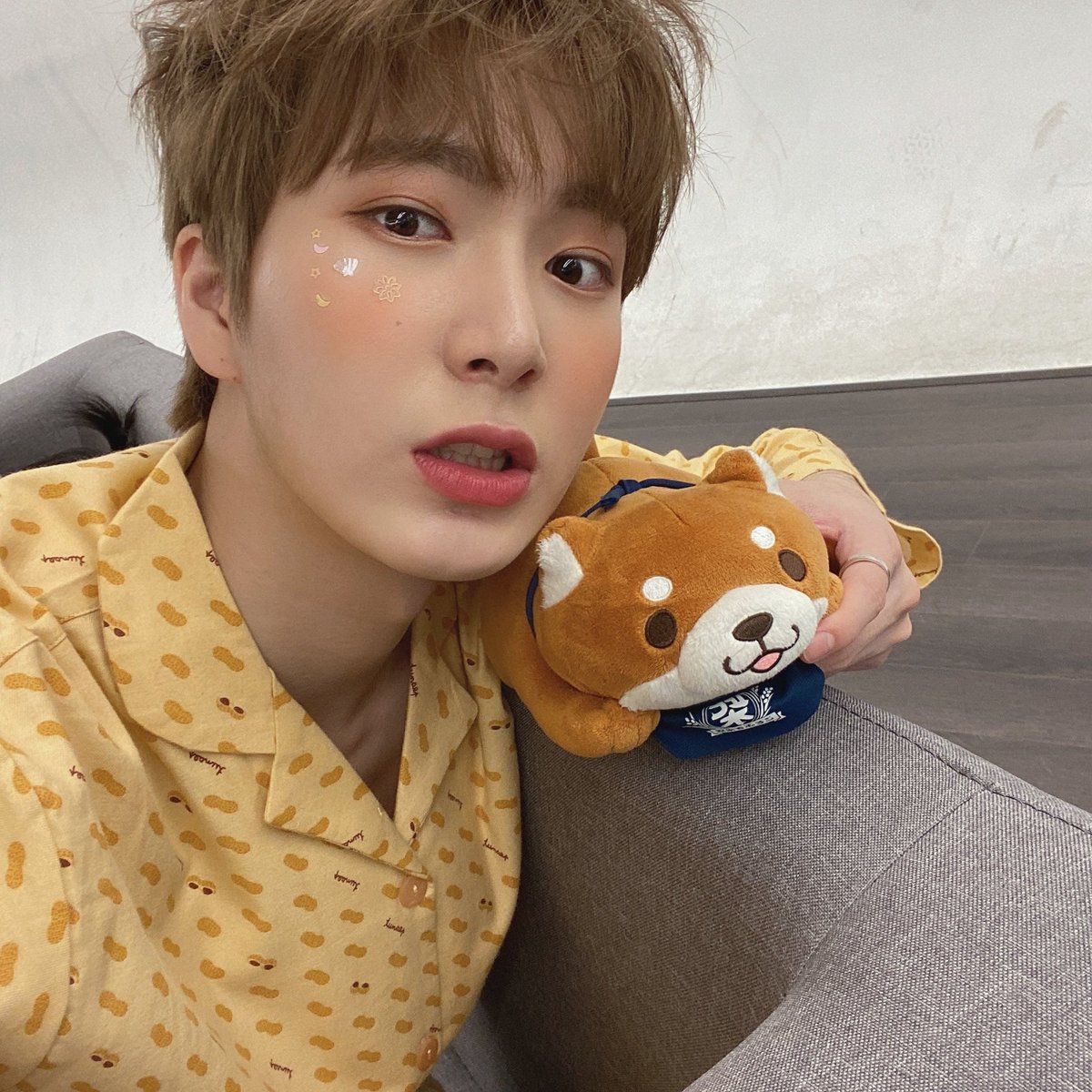 OmegaX_members's tweet photo. [#OX]

오늘 같이 꿈속에서 만날사람>^<

#OMEGA_X #오메가엑스 #KEVIN https://t.co/cyJ3NvH5Jk