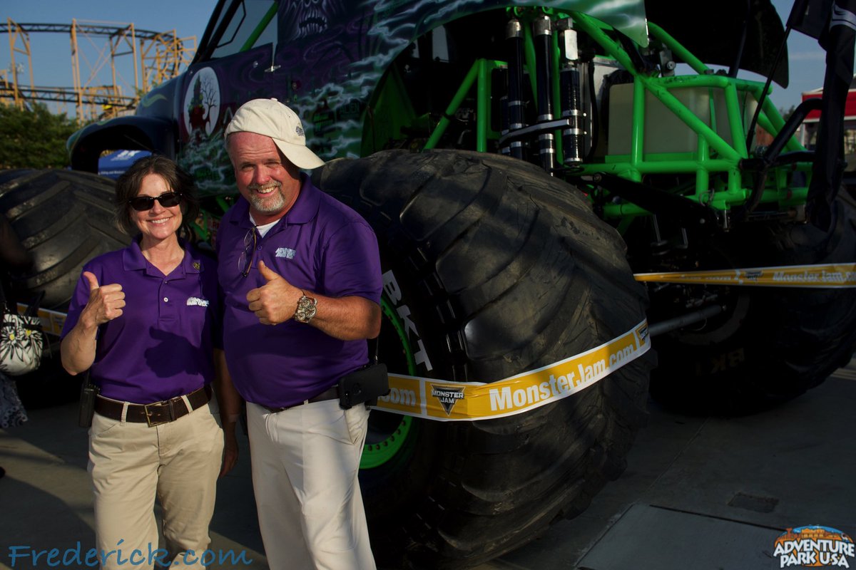 BestOfFrederick's tweet image. The Touch A Truck event is today at 4pm @adventurepark #frederickbusiness #familyfun #amusementparks #trucks #show