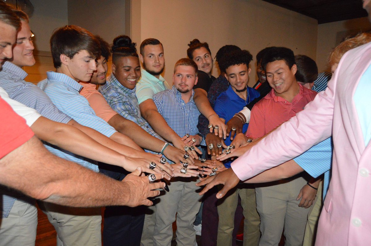 CHSWarriorFB's tweet photo. Ice all day!🧊 Powerlifting Ring Ceremony 💍 https://t.co/BvDGgdRBxi
