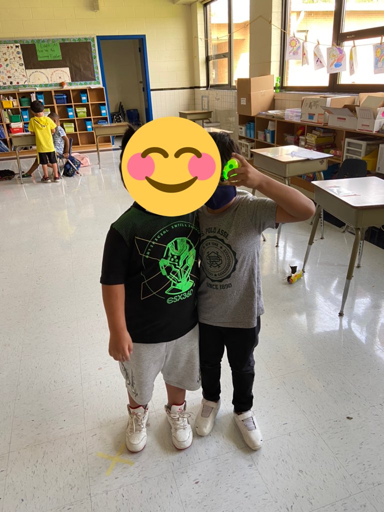 MrDFuller's tweet photo. Love love LOVE watching the productive struggle that comes with STEM Design Challenges!! Seeing kiddos produce something that they are proud of never gets old. 🥳🤩 #NNPSProud https://t.co/6alxuLqpei