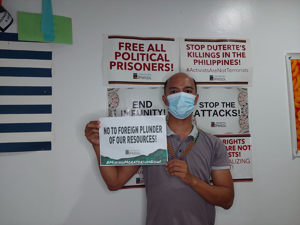 ipmsdl_'s tweet photo. IPMSDL joins the Global Day against Mining to call for a #MiningMoratoriumNow! We choose land, life, and environment a hundred times over the 100 new mines that the mining executive order by Philippine's President Duterte will bring in. #YesToLifeNoToMining https://t.co/z6UbleAfol