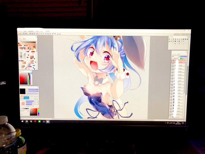 絵描いてるアピールして寝ます。 