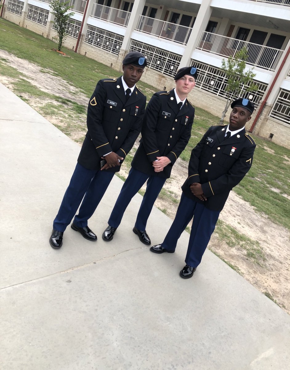 ShaolinKeem's tweet photo. Missing the guys man, wait til we get back centralized 🦍🦧 https://t.co/hWgu7gDyVa