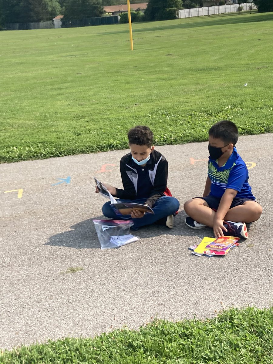 Reading buddies in ENL summer school! Love seeing their language, leadership skills, and friendships blossom! @GCSDsuper <a href="/afalzarano1/">Annamaria Falzarano</a>