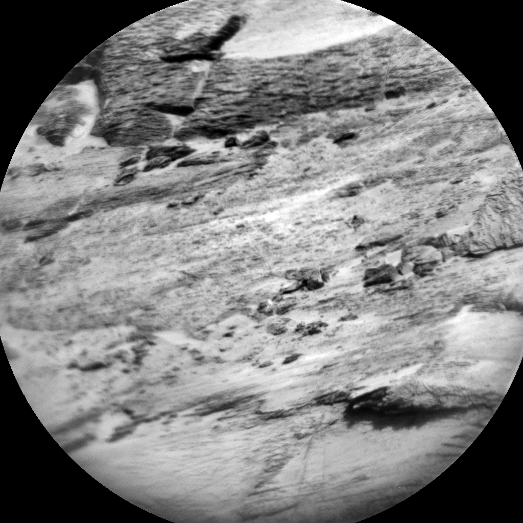 MarsMissionImgs's tweet photo. #CuriosityRover image taken on #Sol3183 at 12:52:05.774 PM with #ChemCam #Mars #NASA #Space https://t.co/edWhnyLsr3