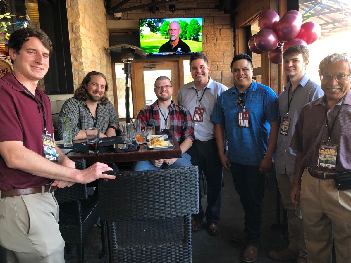 McAdamsCo's tweet photo. Mixing it up with the McAdams REMIX, Texas Style! Our brilliant new teammates gathered 'round to eat some mouth-watering bread from @ShoalCreek_TX and finally got a chance to meet our Texas leadership in person! #TheMcAdamsExperience #DallasForthWorth https://t.co/bXdfqjBIeo