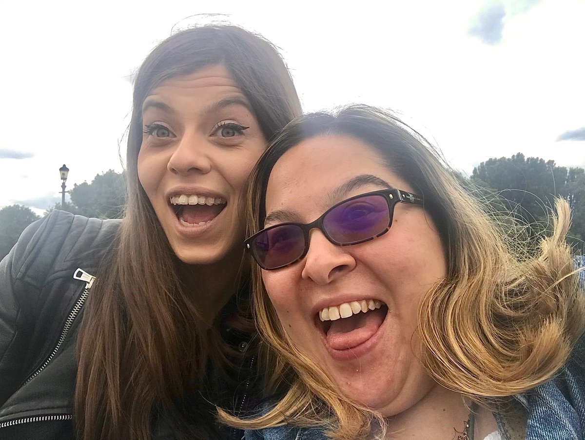 pj_rox's tweet photo. Chilling in #PrimroseHill with Georgie Amihala two weeks ago! 🏞🤩🤗 https://t.co/Ct7JLTTOUX