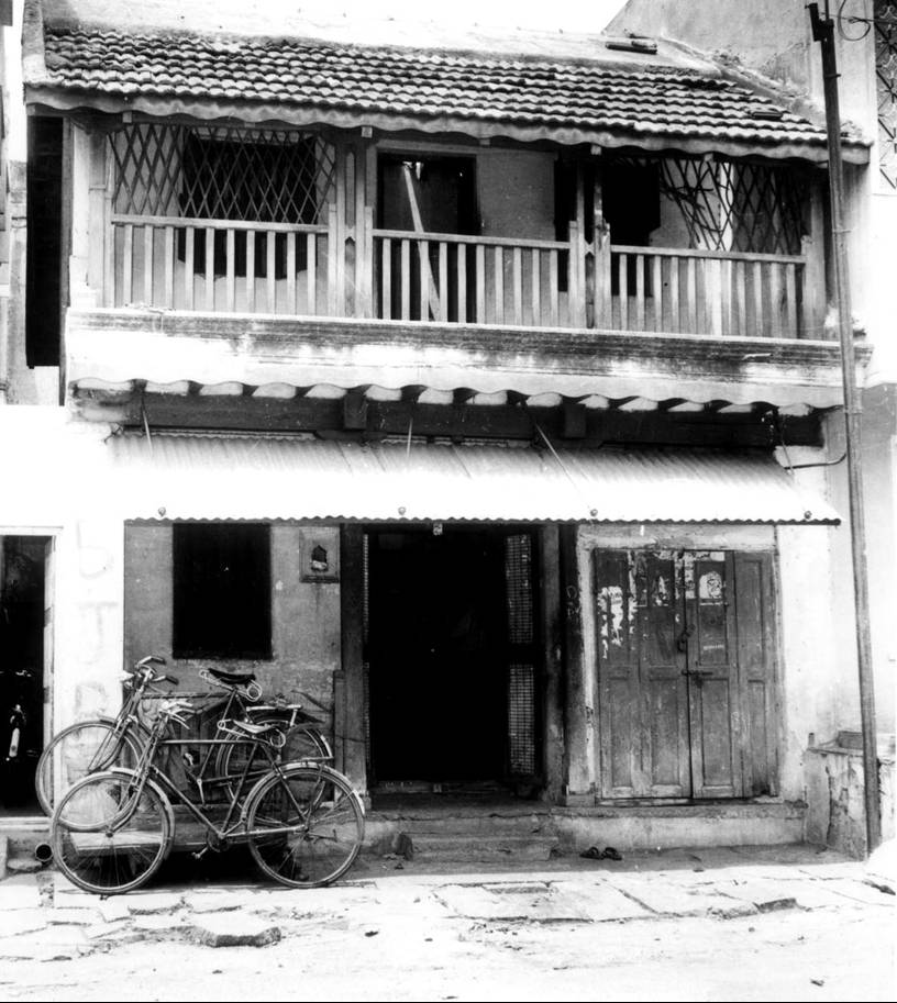 arjunranga's tweet photo. Every story has its humble beginnings. This is where it all began in 1948. Our home and factory. The dream that is Cycle Pure Agarbathi was born here. We should always remember our roots and where we came from and remain humble and thankful. 

#CyclePure #ThrowbackThursday #Tbt https://t.co/5HSggb2NlH