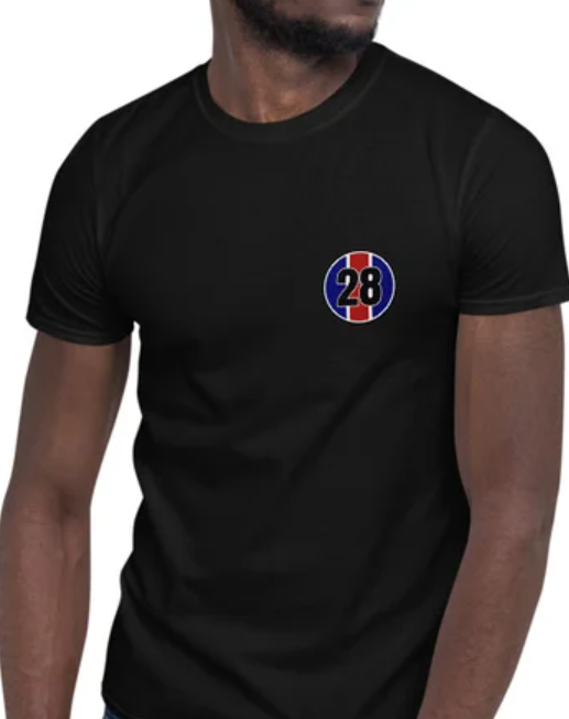 BallersOfWiki's tweet photo. Danijel Ljuboja?! Anyone?  Us neither, but @PibedeBarrioArg asked, and we delivered! A custom crest and wiki design in ⚫️ &amp; ⚪️

Danijel, among others, are available at https://t.co/nZbTHF01lt

🗣️If you want us to make one for your favourite player, known or unknown, let us know. https://t.co/jjjmwQxqpp