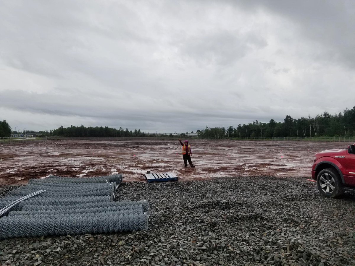 DesignPointEng's tweet image. You may not be able to see from this far away, but our survey student Brittany is giving a thumbs up to another day of setting flags in the mud!   Brittany helped set a total of 525 flags on this site last week 👏🏼