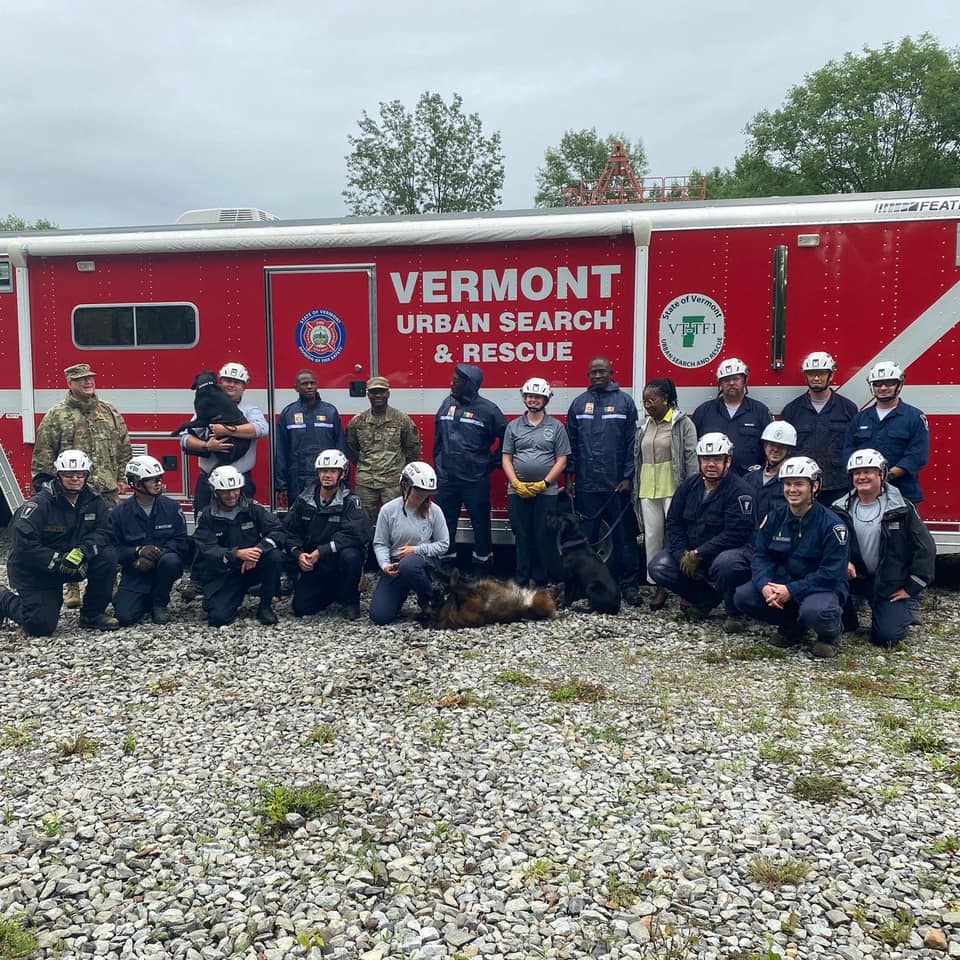 AgilityTechCorp's tweet photo. Some great shots of the @VTUSARTF1 using their #FL360 search camera system. #VTTF1 USAR Task Force is currently deployed in State for their annual MOBEX training exercise.
#USAR #training #FirstLook360 #searchandrescuecamera #searchcamera #vermont #urbansearchandrescue #rescue https://t.co/N60sBp37aY