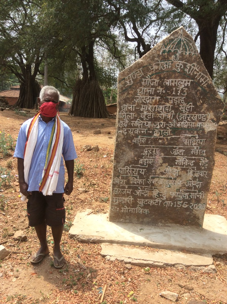 deepanwita_t's tweet photo. Union minister for tribal affairs @MundaArjun  said the #Pathalgadi movement misused the age-old #Munda tradition of erecting stone slabs in honour of the dead. For more: https://t.co/s4CHmdDTdf @BjpJharkhand @TribalAffairsIn @pulitzercenter @TribalArmy https://t.co/l1ZtxhnrUZ
