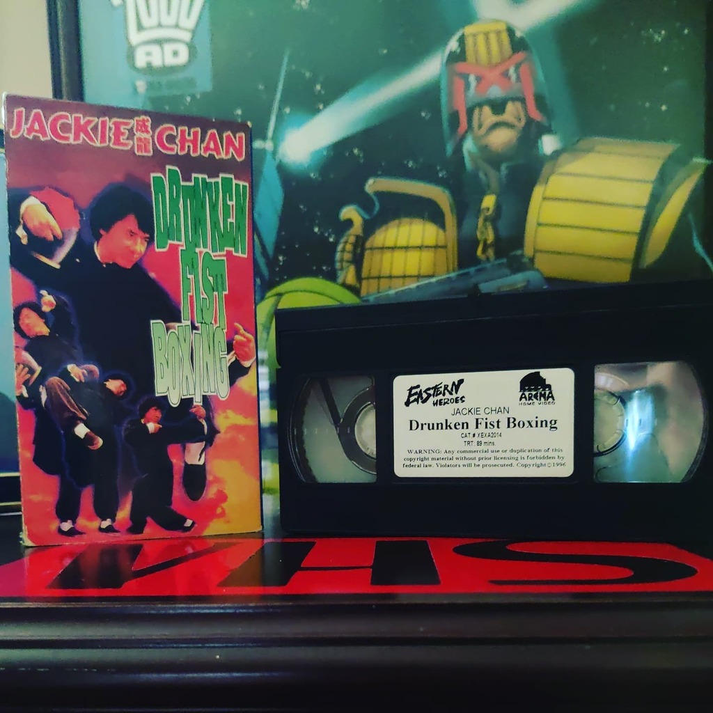 ScrubhausVC's tweet photo. Jackie Chan is probably the greatest stuntman of our time. What's your favorite Jackie Chan film? I unfortunately do not have a copy of Armor of God, so have this weirdly titled version of Drunken Master instead
#vhs #vhscu #vhscollector #tapehead #horro… https://t.co/CxnejcOS5X https://t.co/lAXYPvCZCD