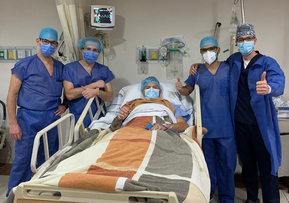 HSantaInes's tweet photo. El día de ayer fue operado en nuestra institución, el arquero del @DCuencaOficial, @brianheras, diagnosticado de rotura de menisco. Una cirugía exitosa gracias a todo el Staff Médico y asistencial del @HSantaInes y del Dr. Galo Ochoa.
#FuerzaBrian https://t.co/tR8VsY5Ybk