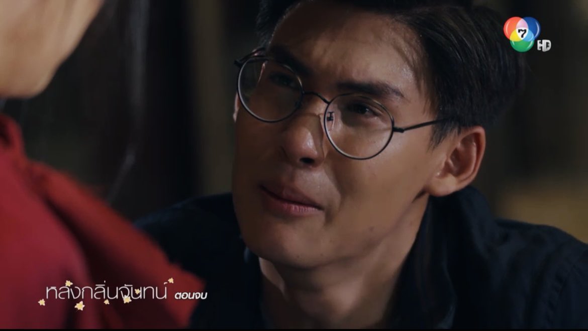 Faria143143's tweet photo. ไม่ชอบบทละครไทยอย่างหนึ่งคือ คนร้ายเเละคนชั่วตายเเบบไม่สะใจเท่าไหร่ คือทำกับคนอื่นไว้เยอะมาก ตอนจบหมวดตี๋ต้องได้รับกรรมกว่านี้อ่ะ เเต่ใดใดคือบอสโคตรสุดยอด เรื่องนี้พิสูจน์ฝีมือจริงๆเเต้งเกิดเต็มตัวเลยจ้า #หลงกลิ่นจันทน์ตอนจบ https://t.co/jMq3zIzykk