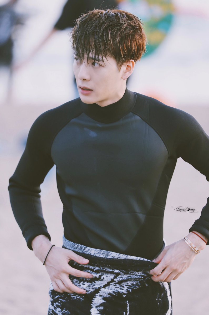 smile_wang7_'s tweet photo. 🐺 ถามว่าฮอตมากมั้ยก็....
ฮือออพิแจ็คหล่อมาก ดีมากกก😍
#jsckson
#jacksonwang #TEAMWANG https://t.co/ufZH1Dr3ZE