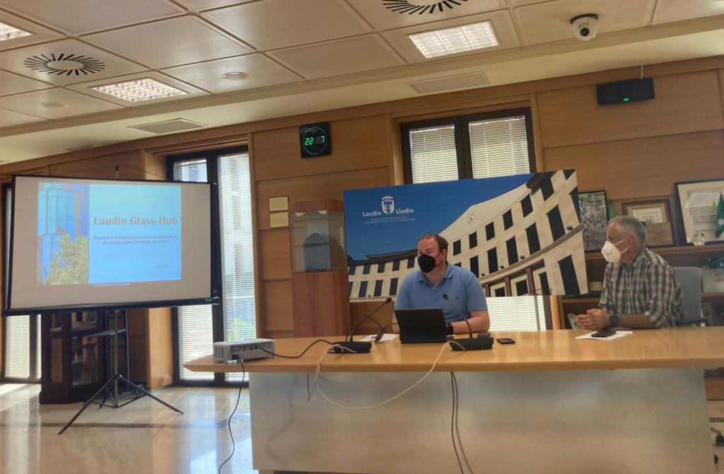arantxa_tapia's tweet photo. Zorionak #Laudio, proiektu bikaina! 👏🏻 https://t.co/mSiFv1baFN