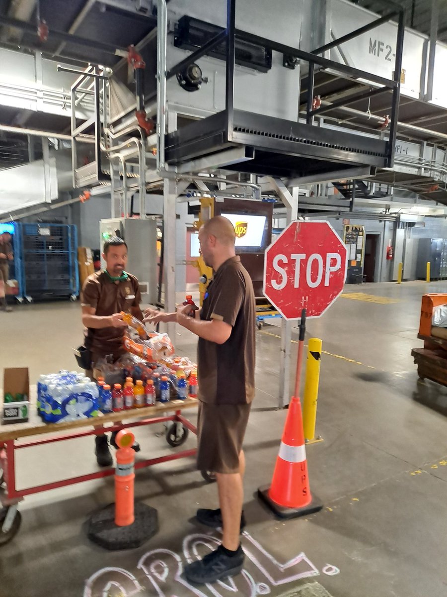 L.C.R.C.L. easy as 1-2-3! Making sure Lenexa drivers are clearing those intersections &amp; getting the BIG picture! <a href="/ta_stover/">Terry Stover</a> <a href="/bwilliamskahf/">Brad Williams</a> <a href="/DebMassingill/">Deborah Massingill</a> @rrjJEWEL <a href="/JaradZimmerman/">Jarad Zimmerman</a> <a href="/CPWellness_OH/">Jordan Garcia</a> <a href="/CharP_RN/">Charlotte Potente</a> <a href="/DriveSafeKansas/">Drive Safe Kansas - KDOT</a> <a href="/ColumbiaMO_UPS/">Lauren Gaddy</a> <a href="/HigginsvilleU/">Higginsville UPS</a> @spfdmetrosafety <a href="/BenRjv/">RUBEN VILLA</a>