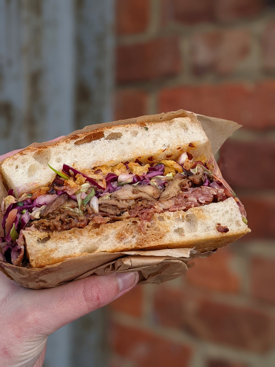 OrangePipMarket's tweet image. It's *almost* time for tea so we feel fully justified in putting out the first foodie shout-out, woo! 

@NPTEESSIDE 🤤🤤 coming to a Pip near you NEXT WEEKEND. 

Buzzzzzzzing! 🙌