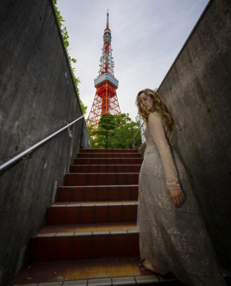 A great shoot with @alexandriaokayy in Tokyo near the Tokyo Tower. #bealpha #alpha1 #50mm #SonyAlpha1 #tokyo #tokyotower #japan #hairstyle #dress #happy #lookinggood  #onlinefashion #greatshoot #flashphotography #lovehair #happytime #sonyalpha #alphauniverse #magicmoments