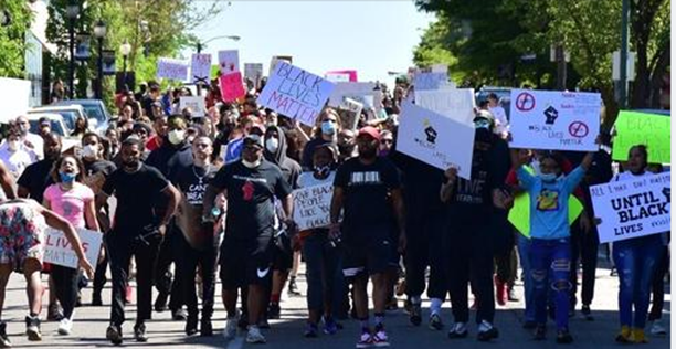 . @DorianAHunter described how the local  @NAACP engaged youth to coordinate back to school & holiday drives, comm. events, youth programming, & a coordinated & significant  #BlackLivesMatter   protest. This has inspired youth to lead by example & impact their community  #GOPCThread