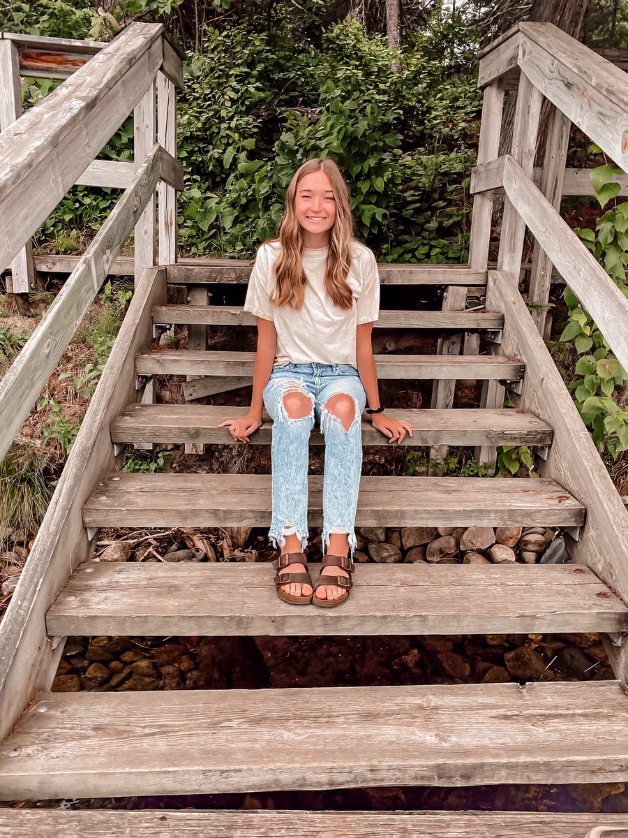 Happy 19th birthday to first year Meghan !!! We love what you bring to the team and can’t wait for the rest of the season! Help us wish Meghan a happy birthday!! 🥳🎂