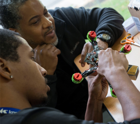 GreaterOhio's tweet image. To deliver on #equity goals @CenterStateCEO created #WorkTrain, which pairs workers w/ employers who have a persistent unmet need. Since '14, they have engaged 70 employers &amp;amp; placed 1,100+ job seekers in good paying, stable jobs. #GOPCThread