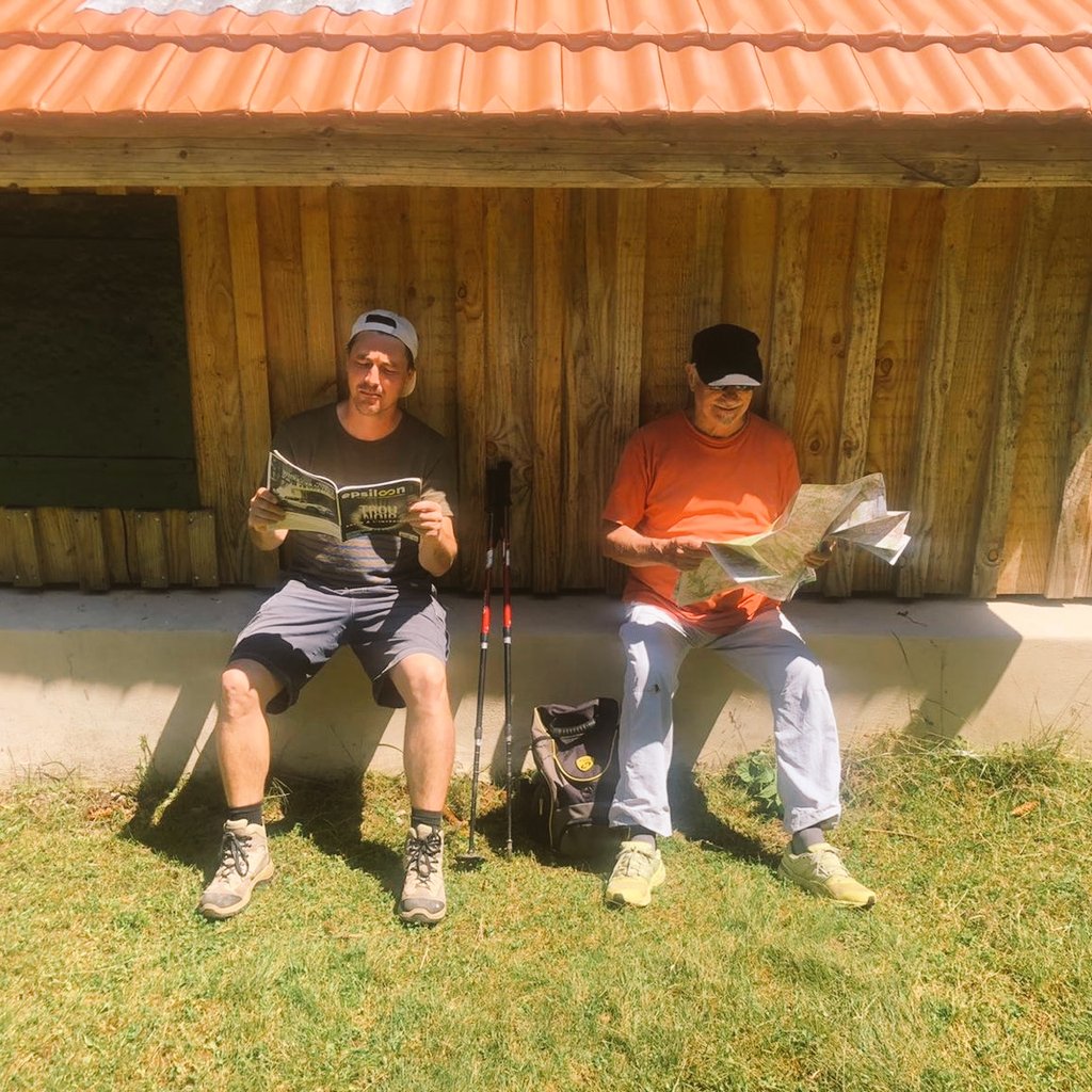 Epsiloon_mag's tweet photo. Episloon vous suit partout ! ♾️
Merci pour vos cartes postales de vacances 🗺️🖼️🌄
🤗
Continuez de nous les envoyer ! https://t.co/AwRR1HAbpI