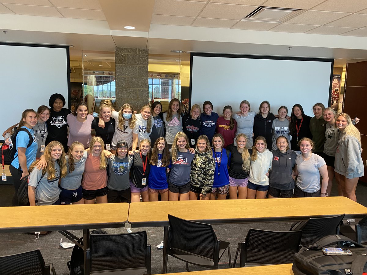 usahockey's tweet photo. Congratulations to the 32 girls from U18 Girls Select Camp who have been invited to this year's Women’s National Festival in Blaine, Minn.! 🎉 → https://t.co/QfPke6JE3A #USAHPDC https://t.co/xl0LZgYo6W