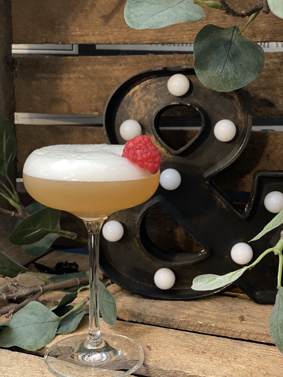 TheEmbassyHull's tweet photo. We are so excited to be reopening this weekend with our first function after a closure of 493 days!! 

What better way to celebrate than by sampling one of our new cocktails. 

Give us a call to book your event now!
01482 326416 
Cheers 🥂#hull #celebration #party https://t.co/1iL1T6BIs6