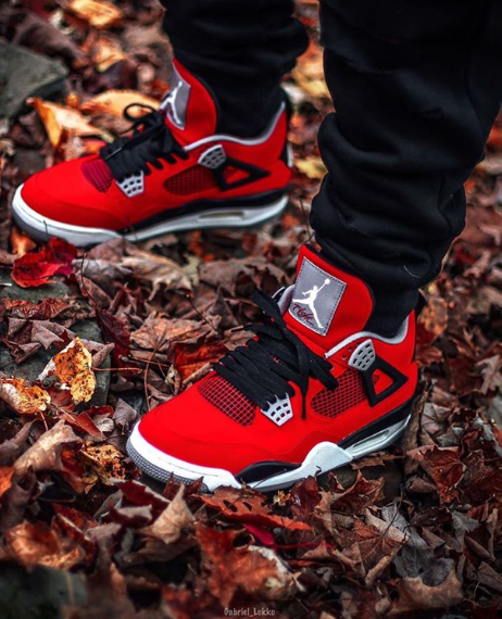 SneakerPics23's tweet photo. Toro Bravo 4's

Shop here: https://t.co/HKkyAYM2ka https://t.co/Is53UGRE4y