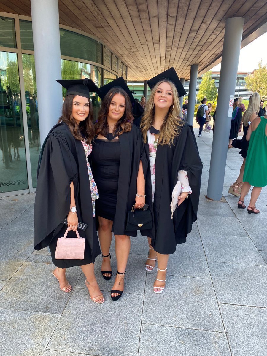 _MissMilner's tweet image. We did it👩🏻‍🎓✨