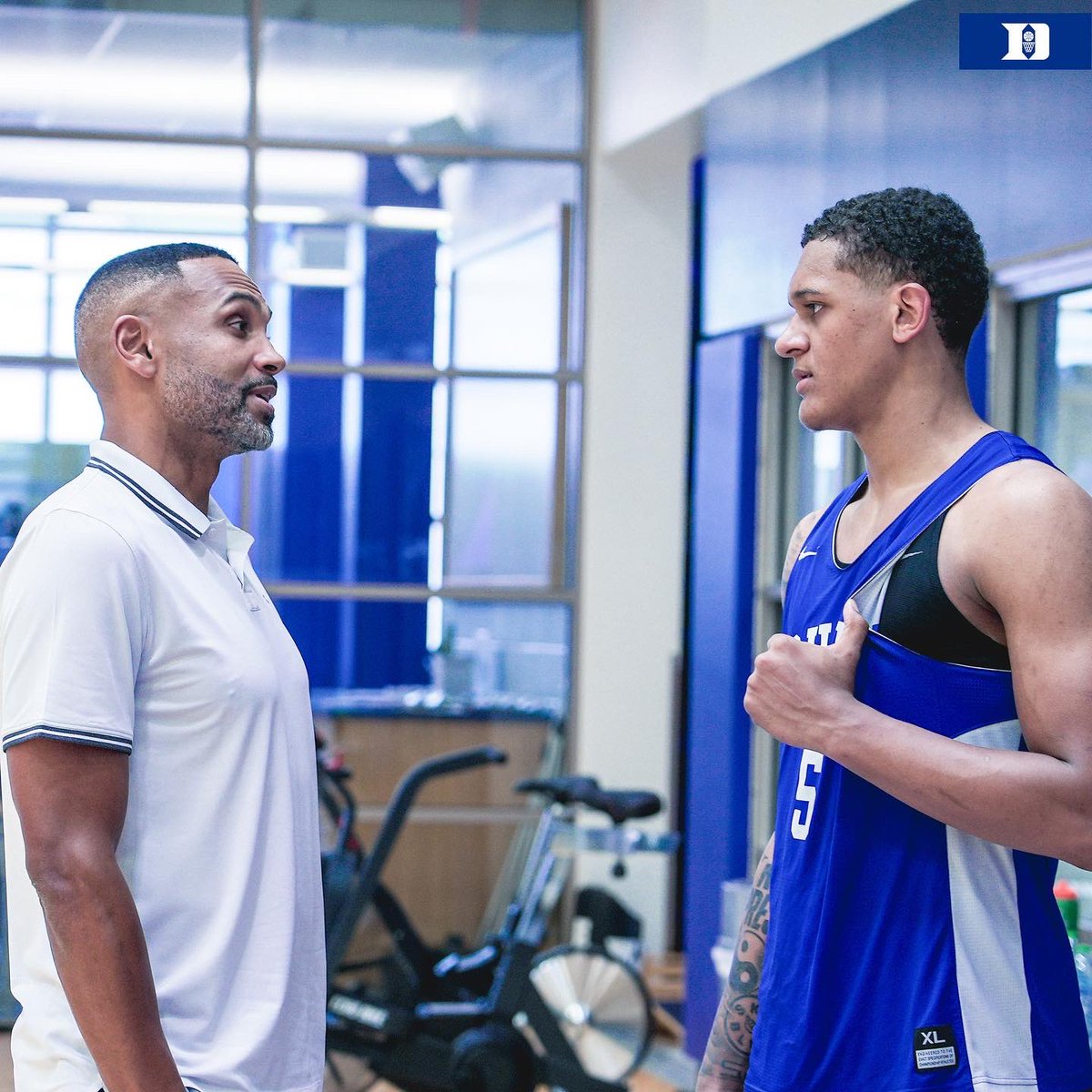 DukeMBB's tweet photo. Got a legend back at the crib! 😈😈😈😈🏆🏆 @realgranthill33 https://t.co/mNweVdYwr1