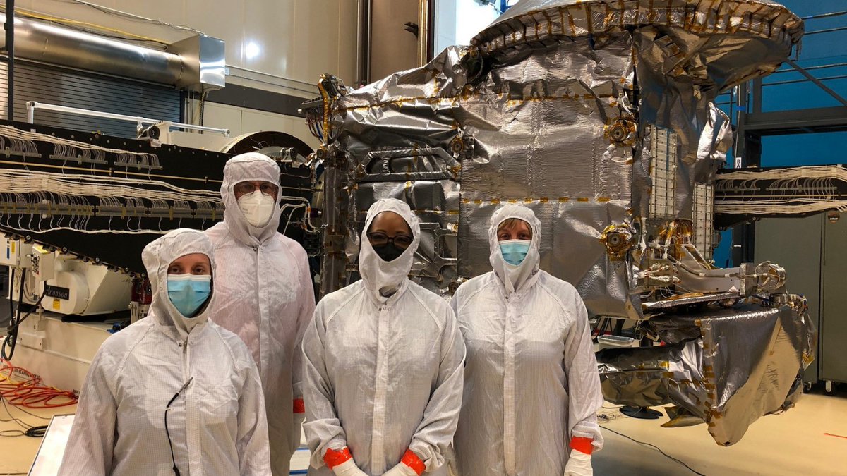 LucyMission's tweet photo. Lucy has passed its Pre-Ship Review! The Lucy team did an amazing job assembling and testing this spacecraft under challenging conditions, and is excited to send Lucy on this last 1,500 mile journey to Florida before its 4 billion mile journey exploring the #TrojanAsteroids! https://t.co/ih8MpUfem4