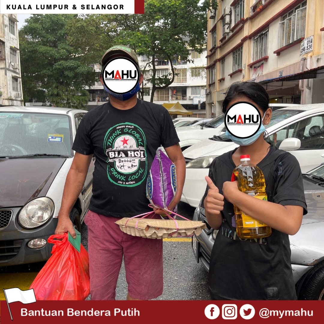mymahu's tweet photo. 📍Kuala Lumpur &amp; Selangor

Alhamdulillah bantuan telah sampai kepada semua penerima sumbangan. Jutaan terima kasih kami ucapkan kepada setiap individu / syarikat yg telahpun menyumbang dana &amp; menyokong kami secara langsung mahupun tidak langsung.

#mymahu #bantuanbenderaputih https://t.co/G7H0KkfULR