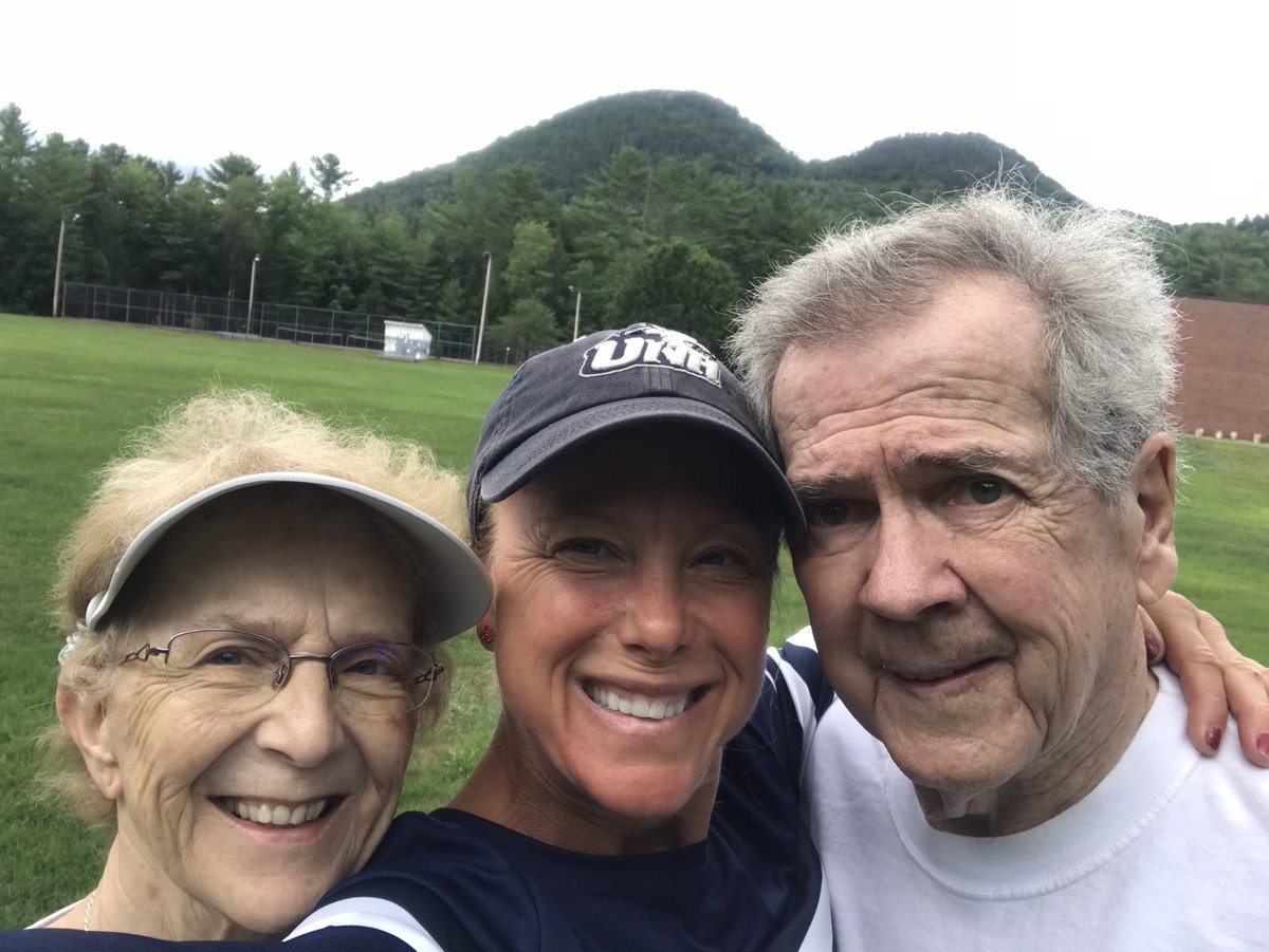 nm_mullins's tweet photo. And you can be sure that we took phys ed before &amp; after our seated ‘class time’ 😃.

I hike a lot, but, by far, my favorite outings are walks w #MomandDad! 

#GetOutside &amp; walk with your loved ones! Family, fresh air, &amp; physical fitness fun… get some! 

#EverybodyWalk @m1con1lo https://t.co/elbN0dAWcv