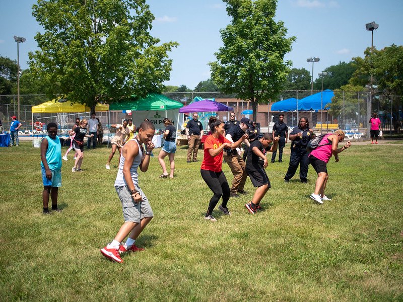 Laureus_USA's tweet image. This past Sunday we joined one of our new grant partners Heritage Youth Sports Foundation for their Northside Soccer Day in partnership with @seeds_harvest . Thanks to @Gatorade for their support &amp;amp; for coming out to capture some of the fun (we see you @PlayworksMN !) 🌟👏🏽