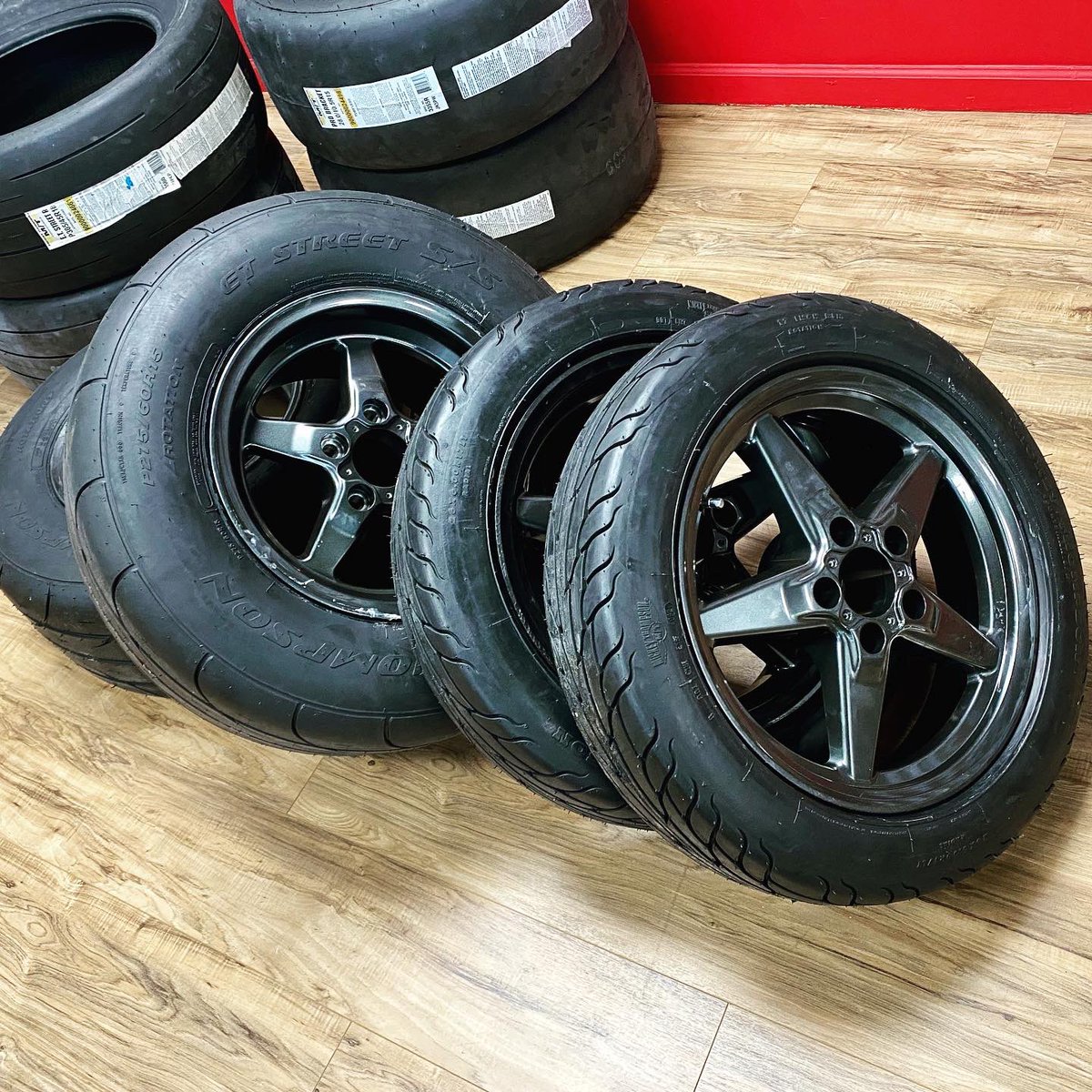 HavocSpeedSup's tweet photo. New 15”/17” Racestar/Mickey set. 0 miles. Backs are 15x10 with a 275/60 and fronts are 17x4.5 with a 26x6 tire. Hub rings and new lug nut set included. $1650 firm. #havocspeed #camaro #camaross #fbody #fbodycamaro #4thgenfbodies #4thgencamaro #4thgencamaros #4thgencamaross https://t.co/Z69dBPUOEU