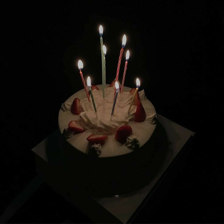 scarrdycat's tweet photo. 𝘩𝘢𝘱𝘱𝘺 𝘣𝘪𝘳𝘵𝘩𝘥𝘢𝘺, 𝘣𝘰𝘴𝘴.
semoga segera mengakhiri kejalanganㅡeh, kelajangan maksudnya. 🥂

p.s. kadonya dihabisin sampai mampus ya.
p.s.s. i kinda trashed your car sorry. ✌🏻 https://t.co/cCYdzitejO