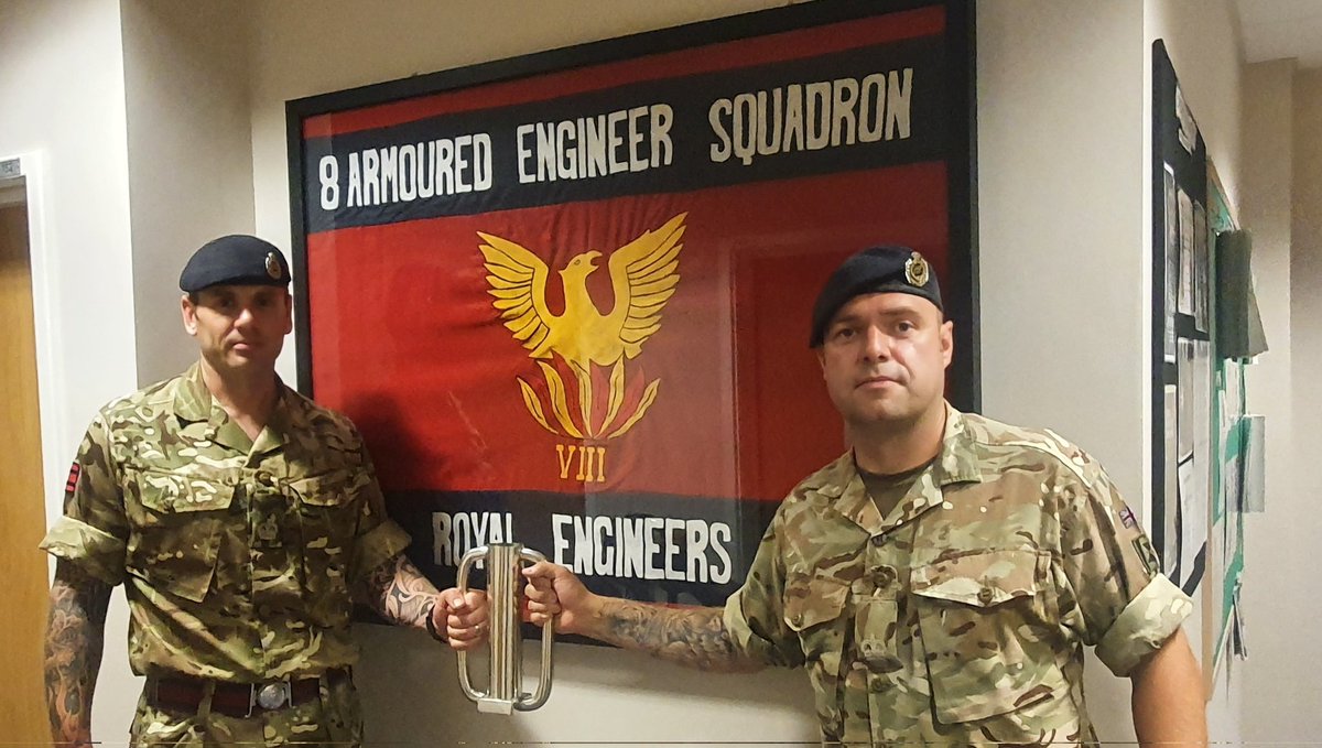 Today saw the handover of @8Armoured Engineer (phoenix) Sqn SSM to WO2 (SSM) Chris Richards, good luck and we also  wish @docwatson30 all the best as he moves on to be RSM @29EODGSU 
@26EngineerRegt @25CSEngrGp @29eod