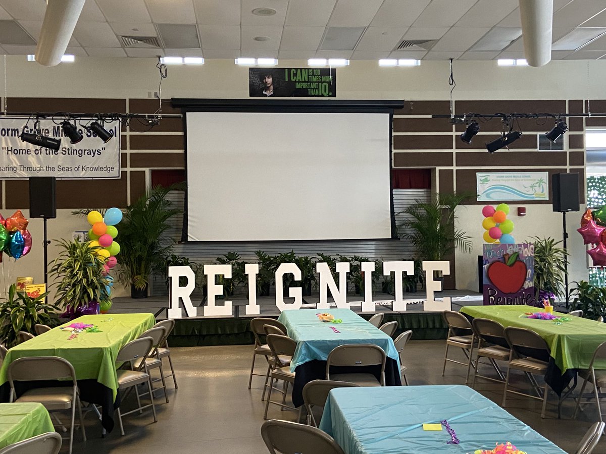 Terri_Beckham's tweet photo. Nothing like bringing the beautiful outdoors inside. Thank you @BusyBeeNursery for supporting @IRCSchools and dressing our Reignite stage. #reignitethelite @SDIRC_PD @sdircci https://t.co/mkIcy00woQ