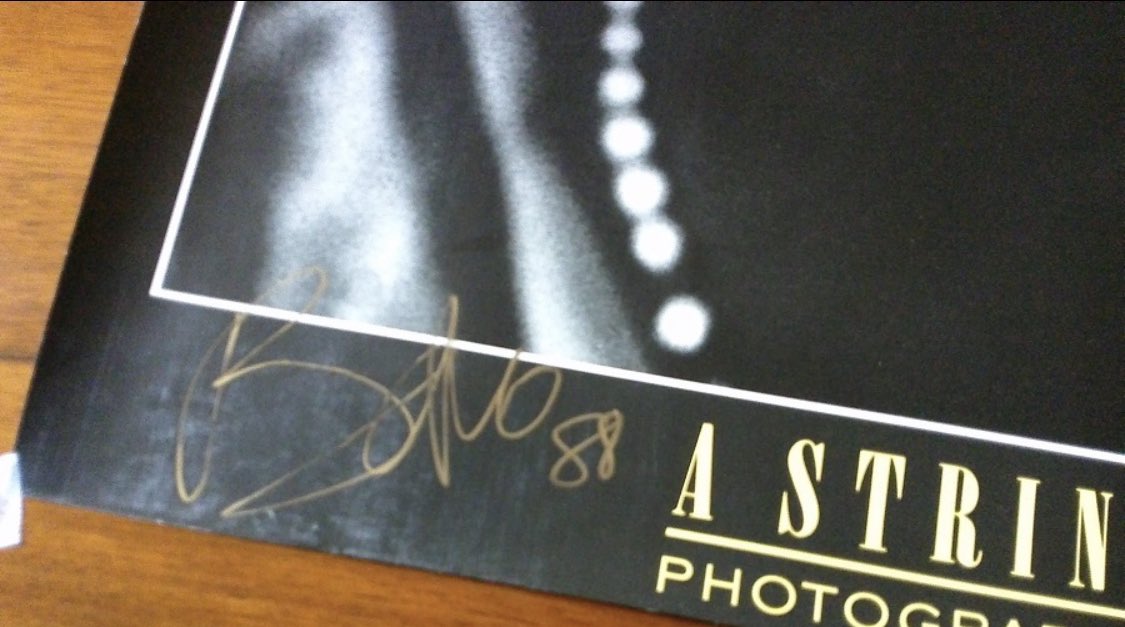 bradleysmorgan's tweet photo. Spent months trying to find this extremely rare book, and I splurged as soon as I did. A gift to myself for finishing my book last month. #u2 #bono #astringofpearls https://t.co/m7HDxguxgj