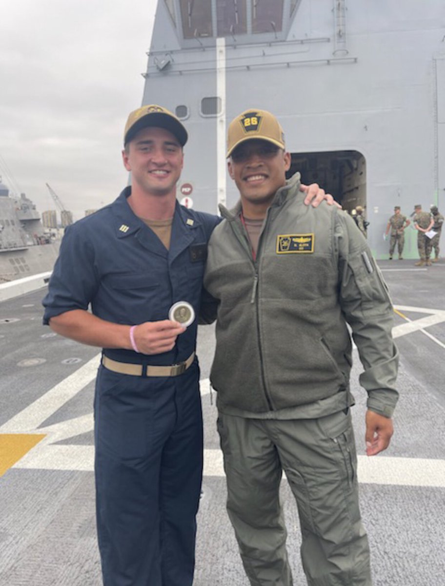 NavySprintFB's tweet photo. Picture 2: MIDN Mike Garnett , our 2021 Defensive Captain poses with @coussjohnpmurtha after receiving a blue chip to join them in the fall!
#navysprint #beatarmy https://t.co/HkXB3Xpjio