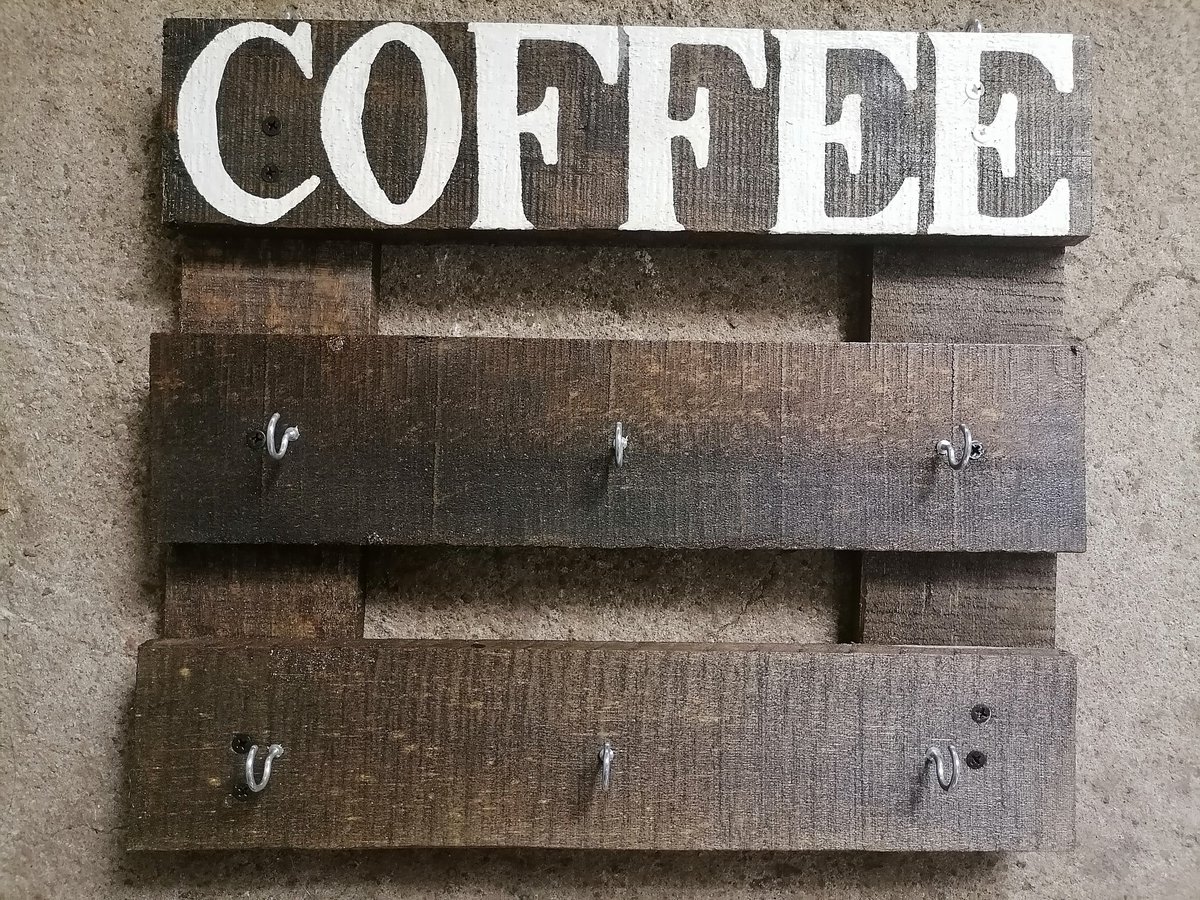 ChacMool_Artes's tweet photo. Coffee cup display

Pará ud que es amante del café o quiere regalar un bonito detalle hecho a mano.

De madera
Para 6 tazas $12 (40cm x 35 cm)
Para 8 tazas $17 (60cm x 44cm)

Los precios incluyen envío, puede preguntar por DM. 

#EmprendedorES
#hechoamano #noescaroeshechoamano https://t.co/exhsmfzd2i