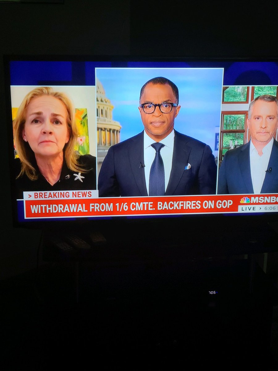 steelcitydiva7's tweet image. @thereidout @CapehartJ #AlwaysSharp #SoFreshAndSoClean 👌🏿✊🏿❤