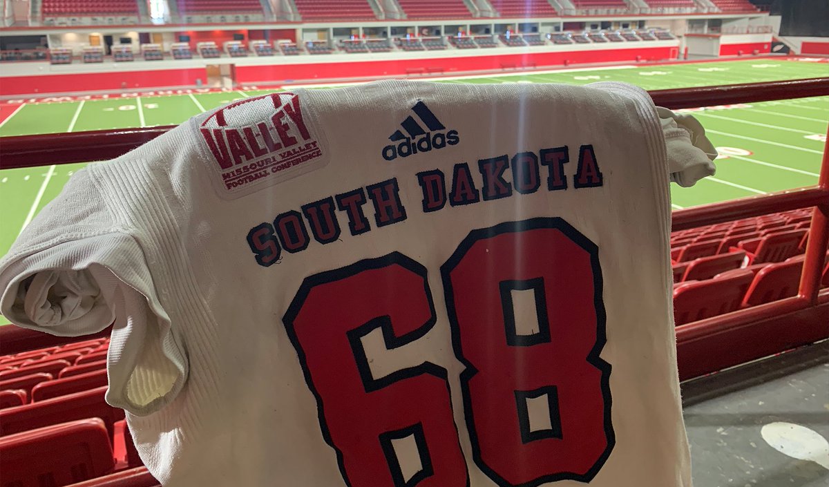 Update your gameday gear with a <a href="/SDCoyotesFB/">South Dakota Football</a> jersey, courtesy of <a href="/POETbiofuels/">POET</a>! For a chance to win ⤵️

1⃣ Follow <a href="/SDCoyotes/">South Dakota Coyotes</a> 
2⃣ RT or like this post
3⃣ Tag a friend in the comments