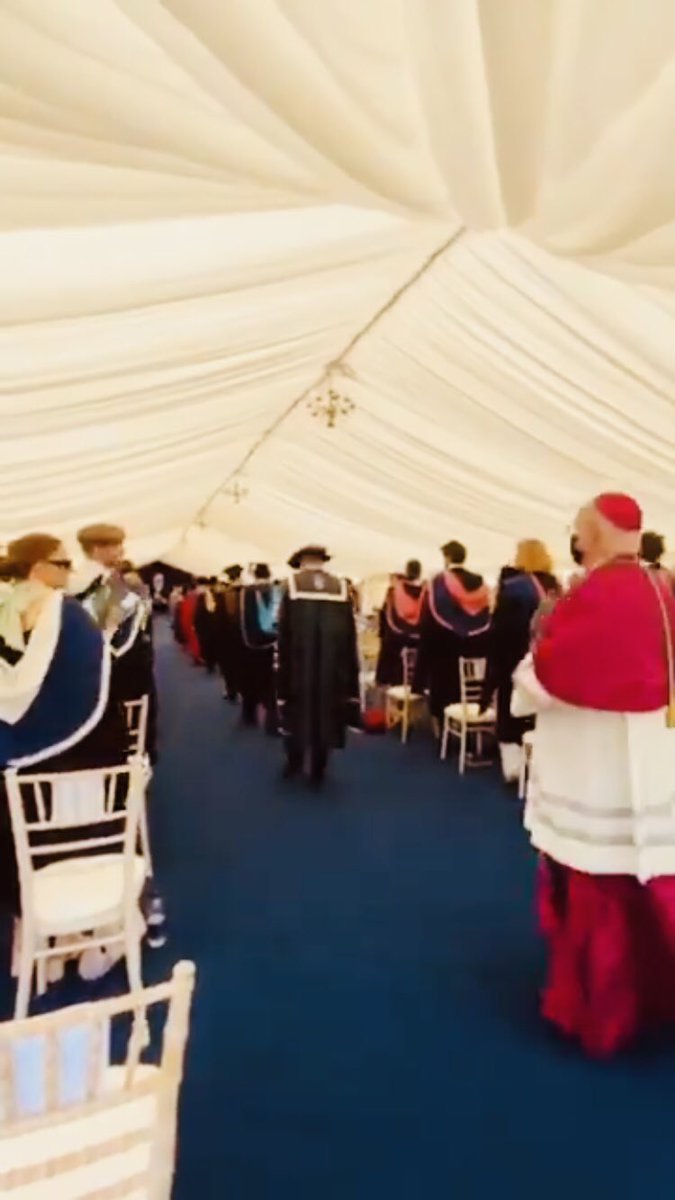 stmarysnutn's tweet photo. Proud day watching our 2020 and 2021 BSc Nutrition and BSc Health and Exercise Science students graduate today! π It was a hot one but we are so grateful we got the chance to celebrate with you π Keep in touch! #nutrition #healthandexercise #graduation #simmies #stmarys https://t.co/nl9VNoP6aM